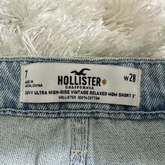 Hollister Mom Short - Picture 2 of 6